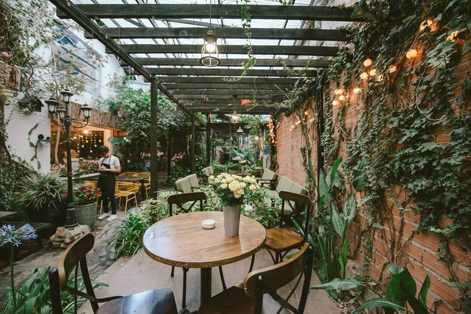 Bí quyết thiết kế quán cafe vintage thu hút khách hàng