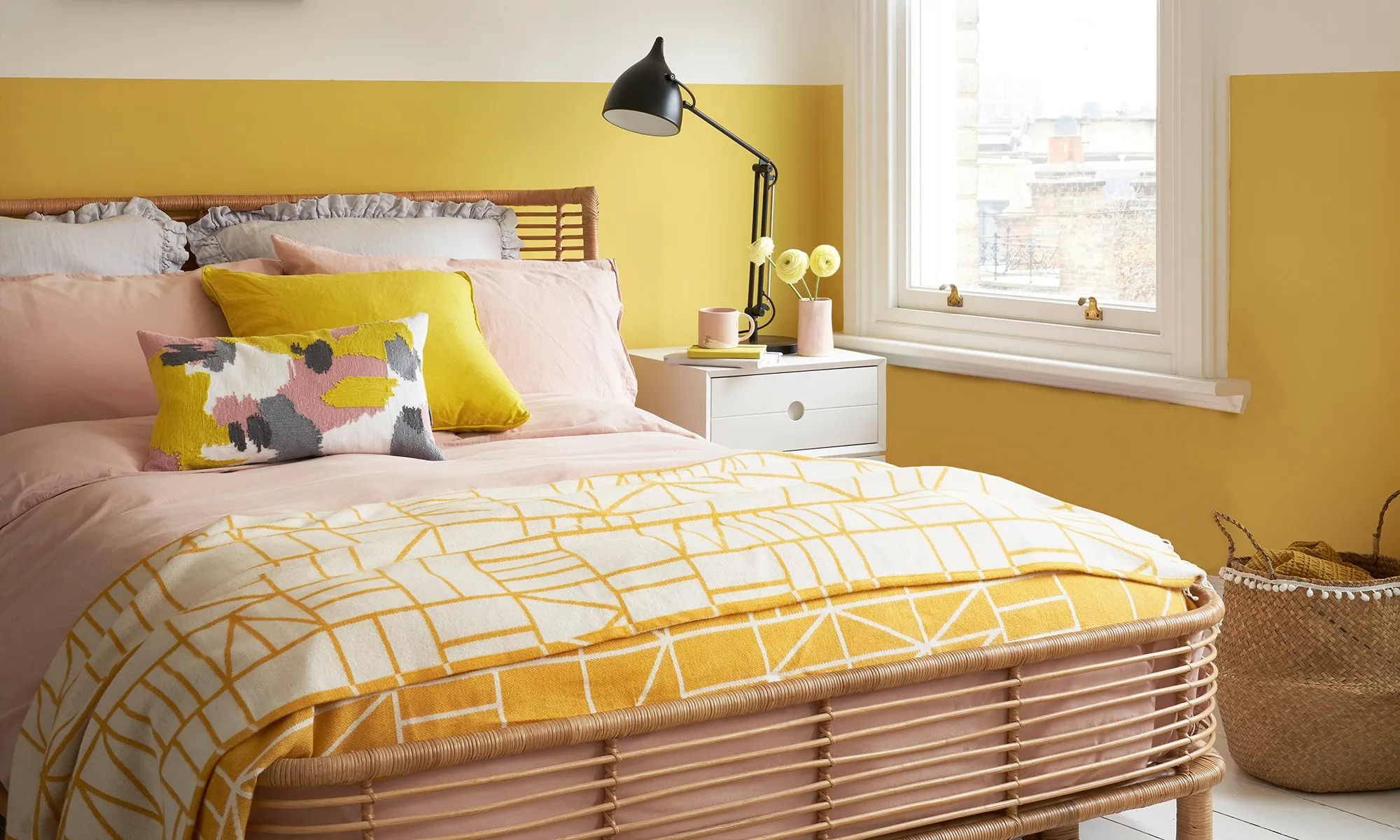 Điểm danh những mẫu phòng ngủ màu vàng vạn người mê