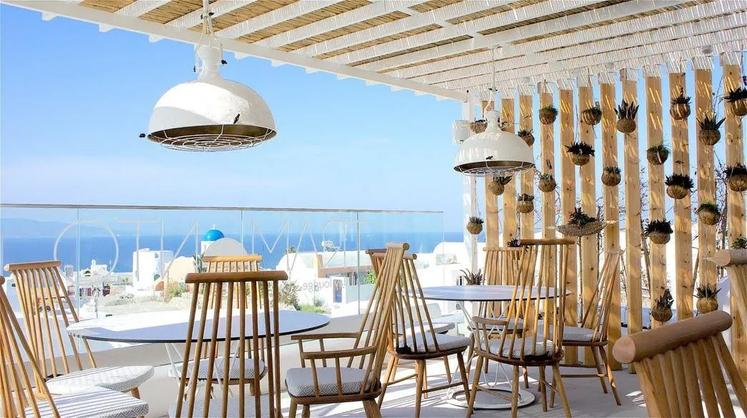 Thú vị với thiết kế quán cafe phong cách Santorini